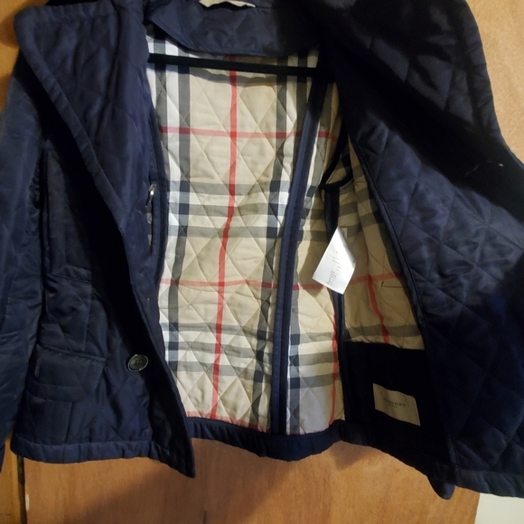 Burberry Navy Quilted Peacoat Nova check. Lined jacket. Sz small. - Picture 2 of 16